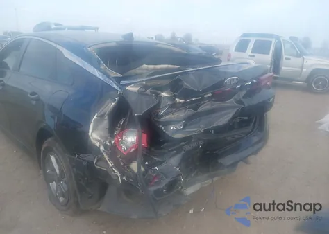 2021 Kia K5 Lxs z USA, uszkodzony, nr VIN 5XXG14J26MG042812